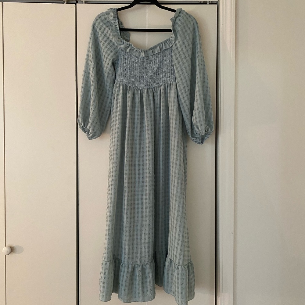 Boohoo midi dress
